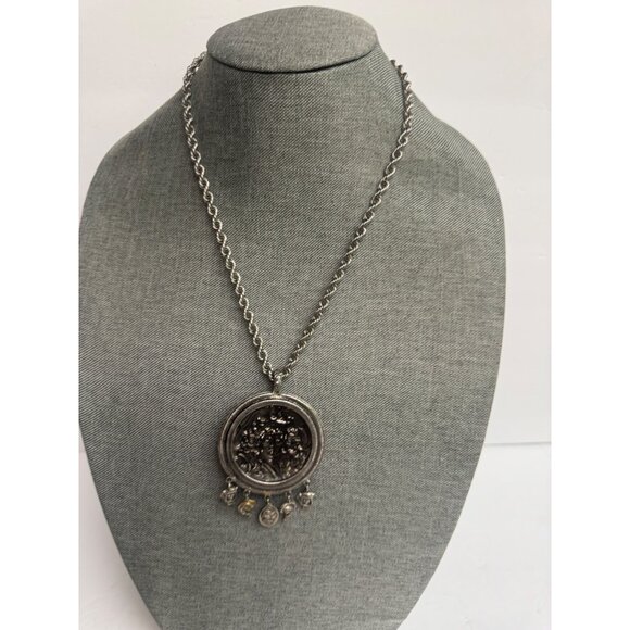 Victorian Style Silver Tone Necklace With Intricate Floral Face Design - Picture 4 of 6